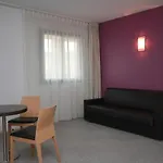 Esatitude Hotel